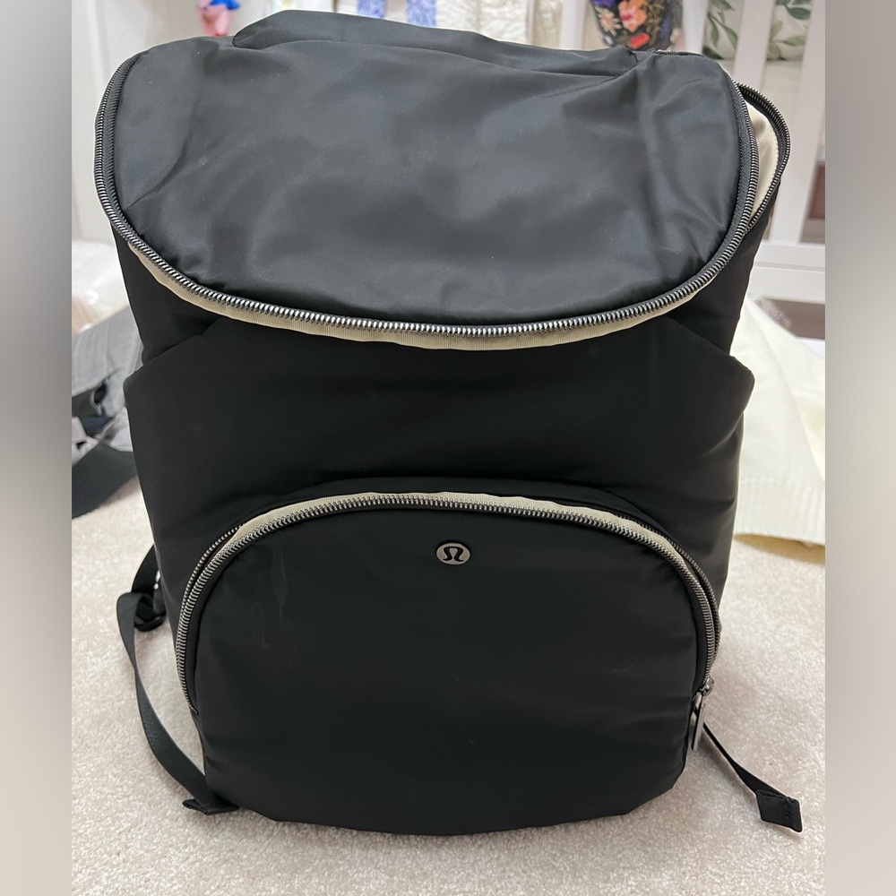 Lululemon new parent backpack